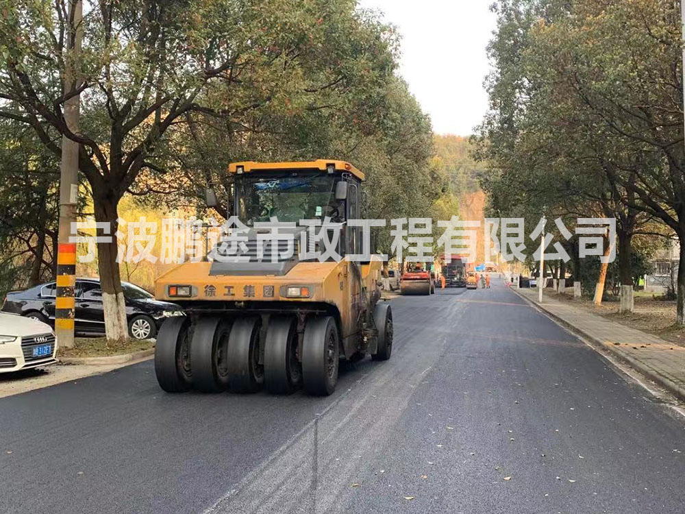 宁波郊区沥青道路改造